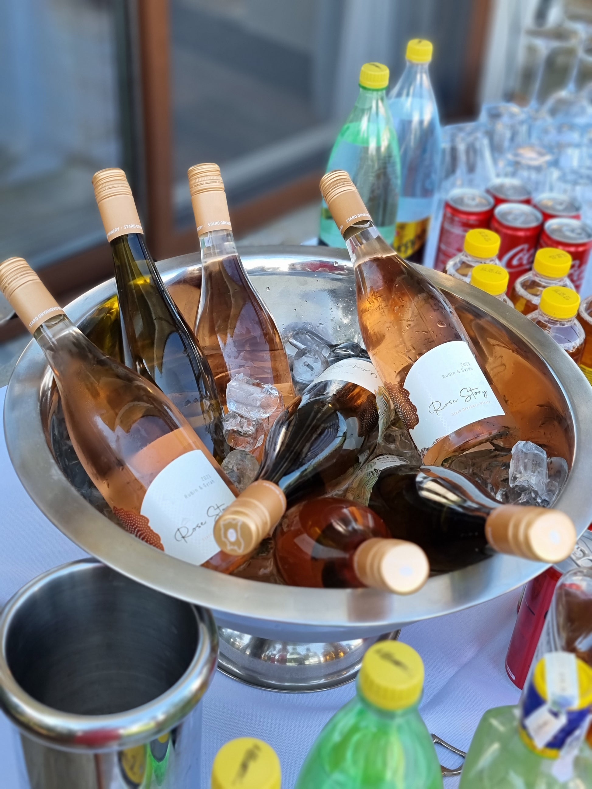 We will deliver you the wines for your EVENT!